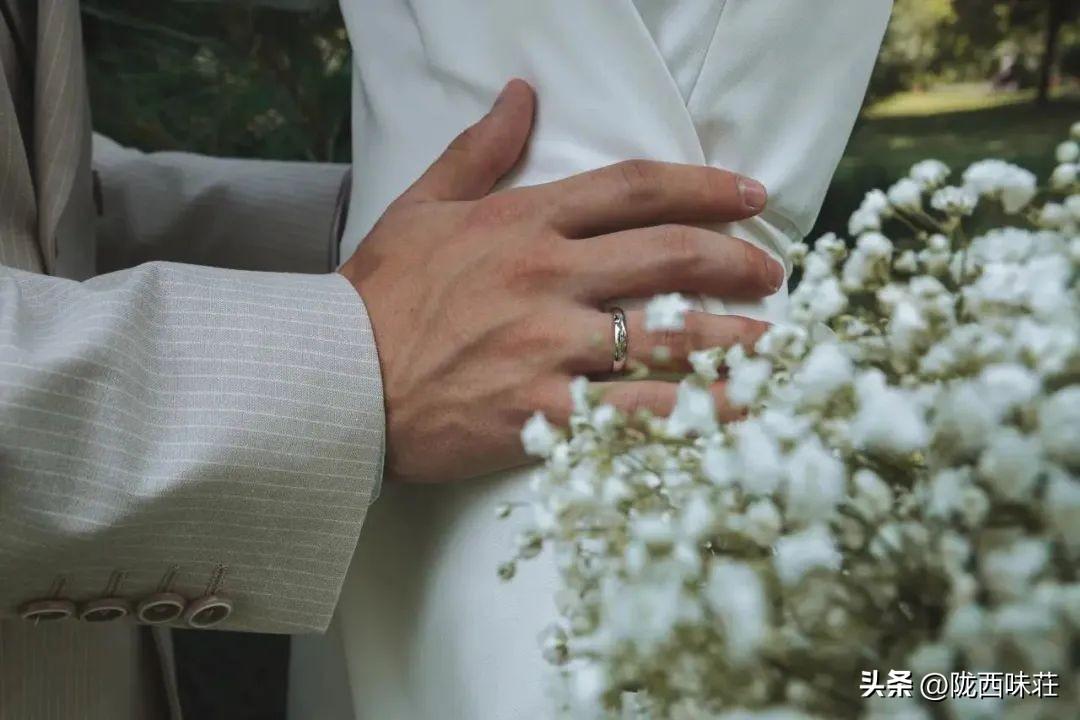 8条婚礼邀请文案，这样发直接赞爆！(图5)