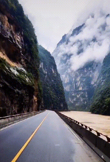 夏天最美的12条自驾线，未来三个月沿途美成天堂，第一条就想出发(图6)