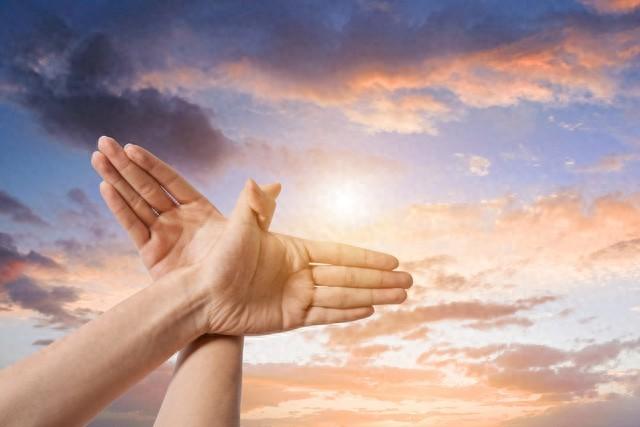 “从囚犯到学者”监狱教育改变命运的励志故事(图1)