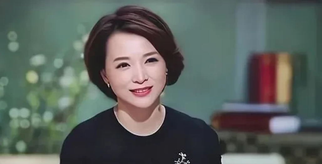 董卿：年少时的梦想就像风一样，呼啸而来，无惧无忧(图1)