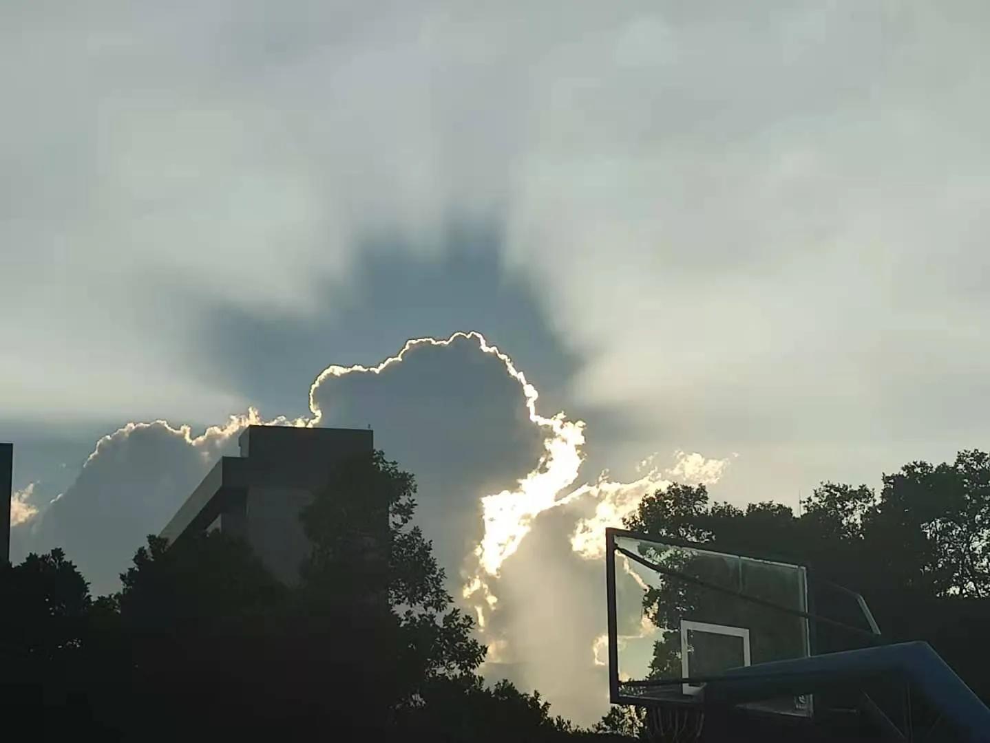 关于日落 / 晚霞的温柔朋友圈 / 说说文案(图10)