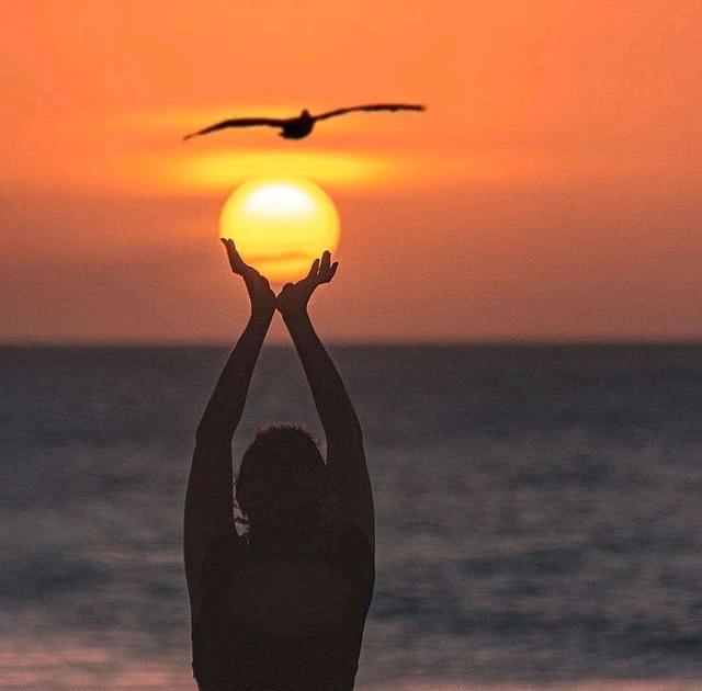 鼓励自己努力奋斗的说说，新潮霸气，年轻人最爱！(图3)