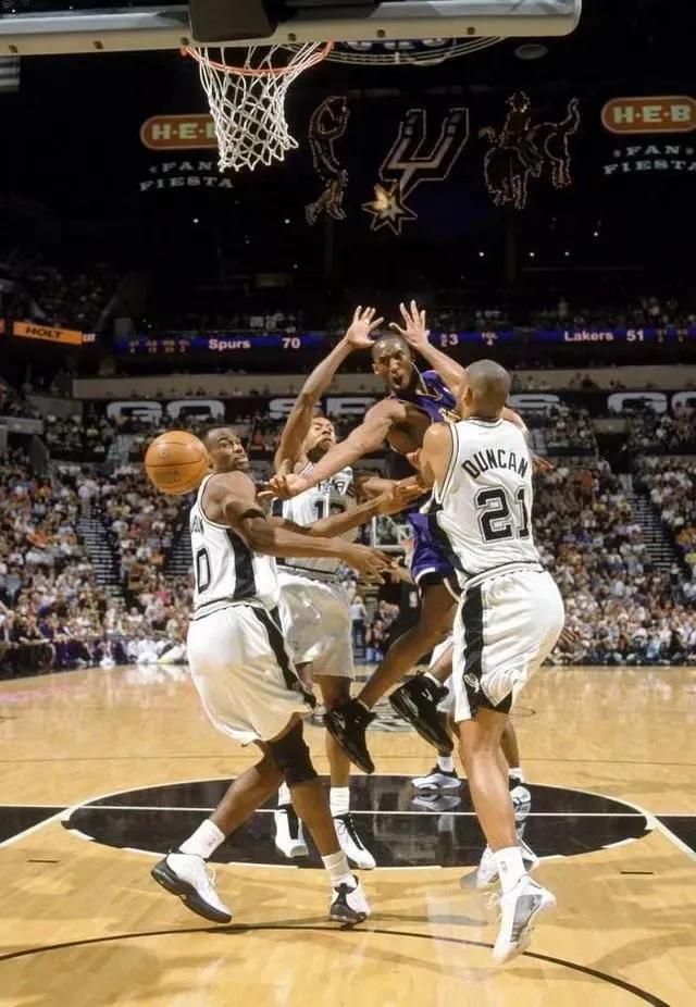 科比NBA职业生涯高清壁纸，选秀，全明星，总冠军，伤病，退役(图10)