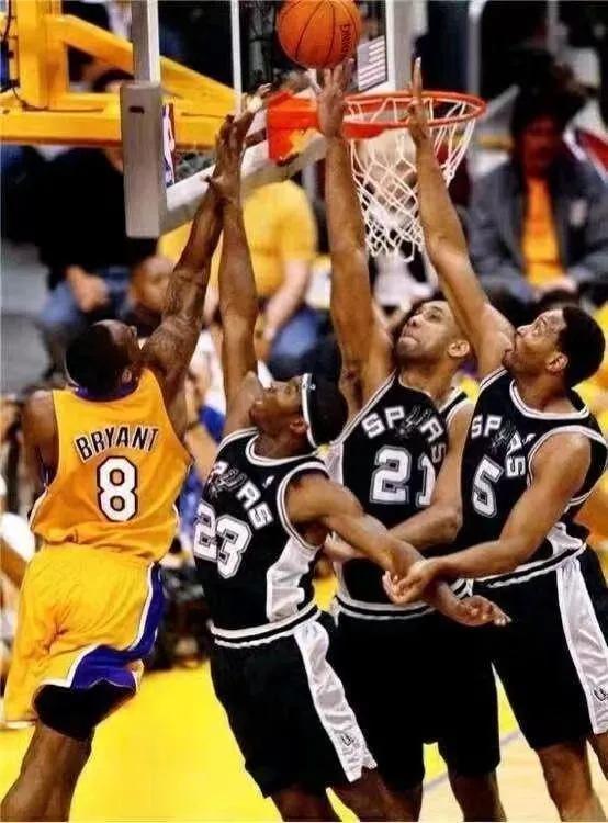 科比NBA职业生涯高清壁纸，选秀，全明星，总冠军，伤病，退役(图13)