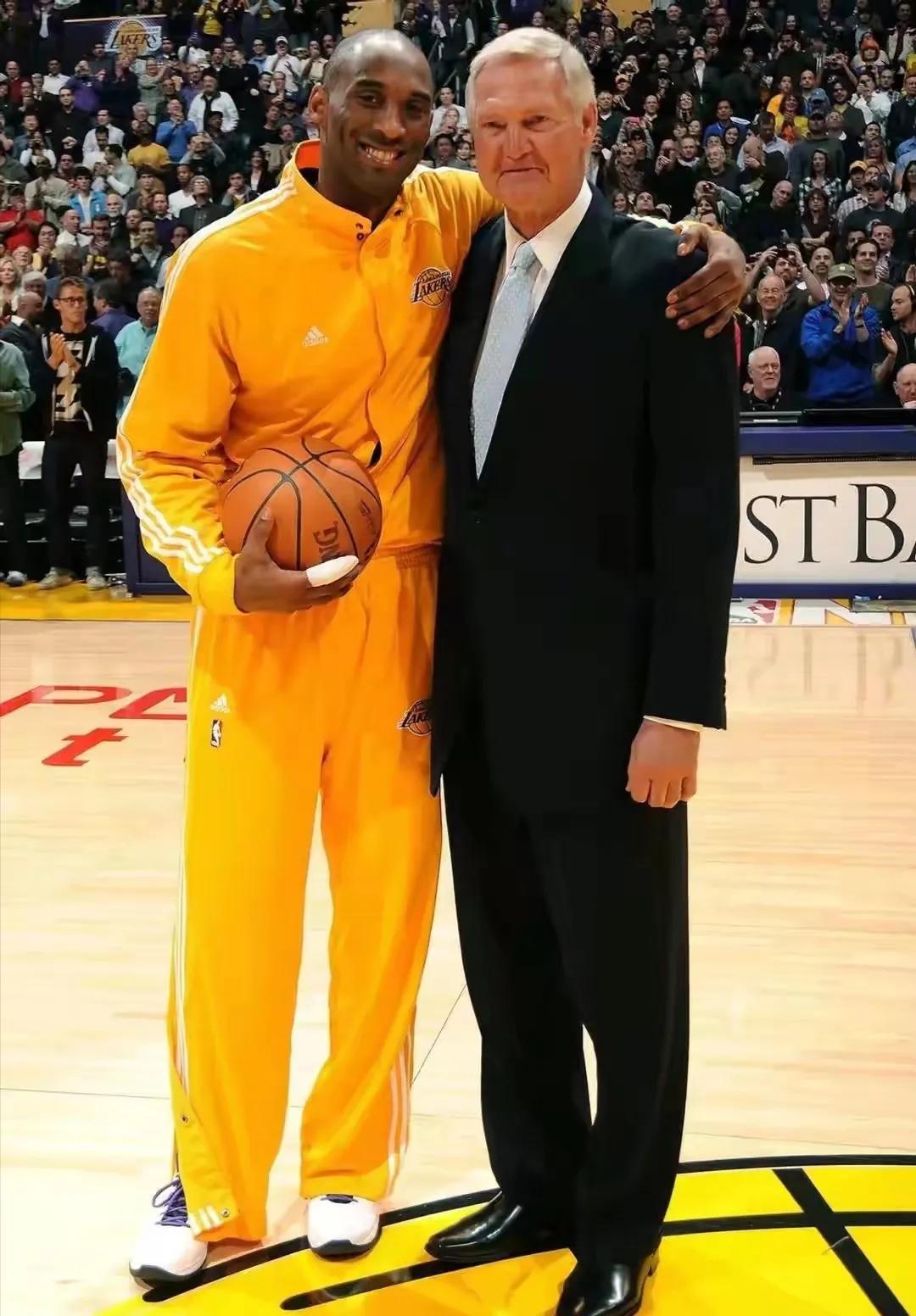 科比NBA职业生涯高清壁纸，选秀，全明星，总冠军，伤病，退役(图18)