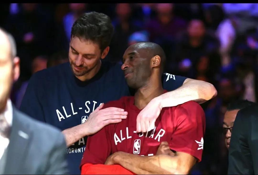 科比NBA职业生涯高清壁纸，选秀，全明星，总冠军，伤病，退役(图33)