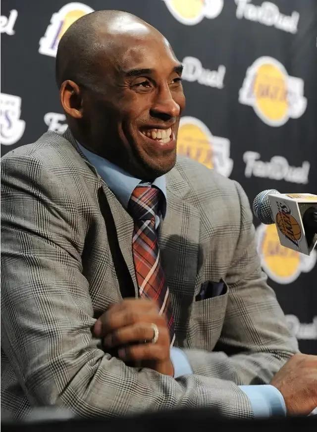 科比NBA职业生涯高清壁纸，选秀，全明星，总冠军，伤病，退役(图34)