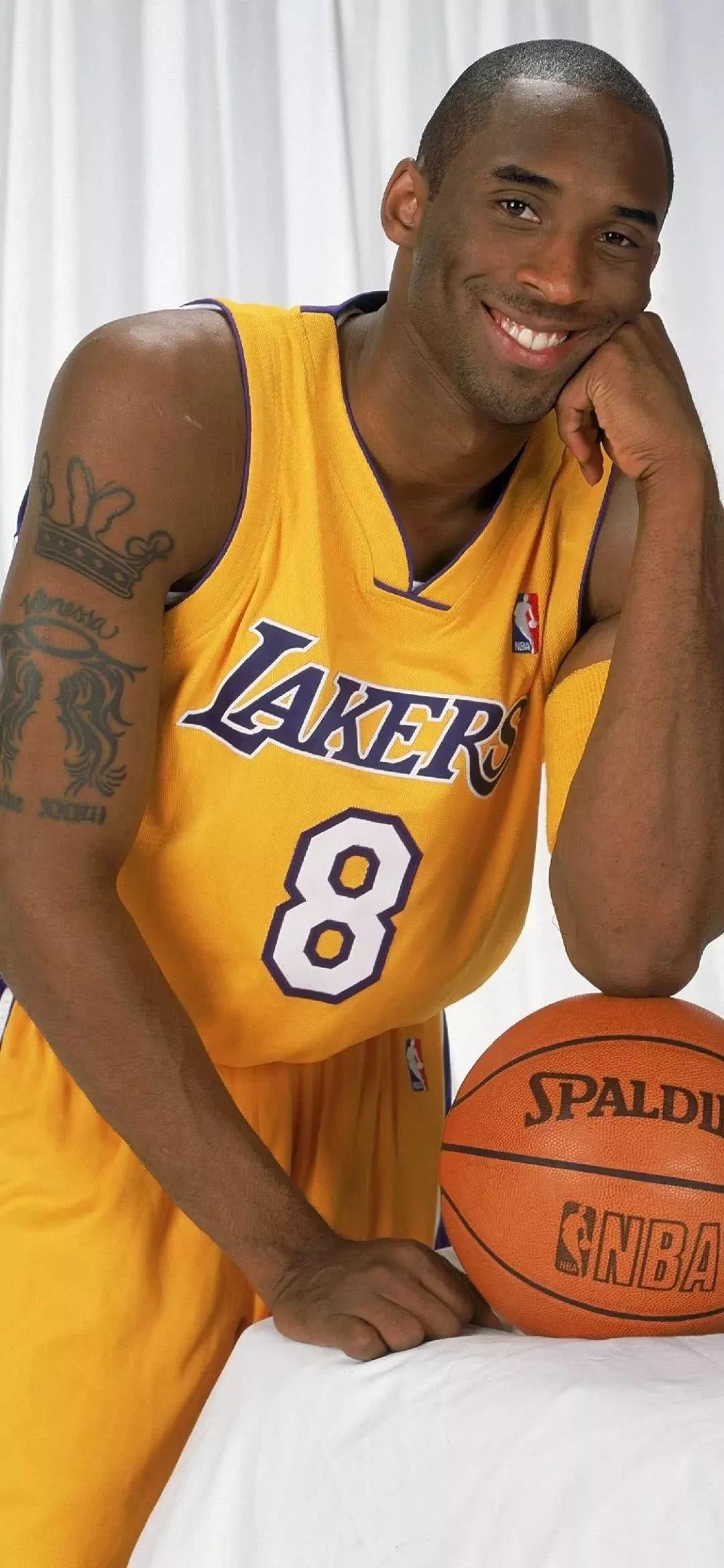 科比高清壁纸精选 | 起于凌晨四点的信仰，归于凌晨四点的安详(图9)