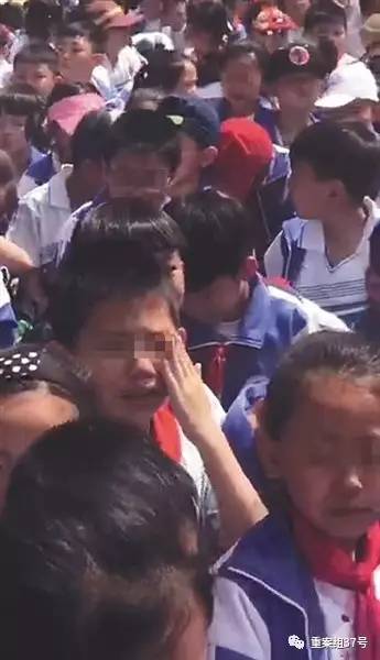 “知名教育家”欧阳维建“痛哭培训”背后的生意经(图1)