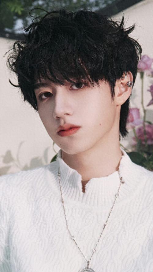 刘大锤说朱志鑫是三代唯一没黑料的(图1)