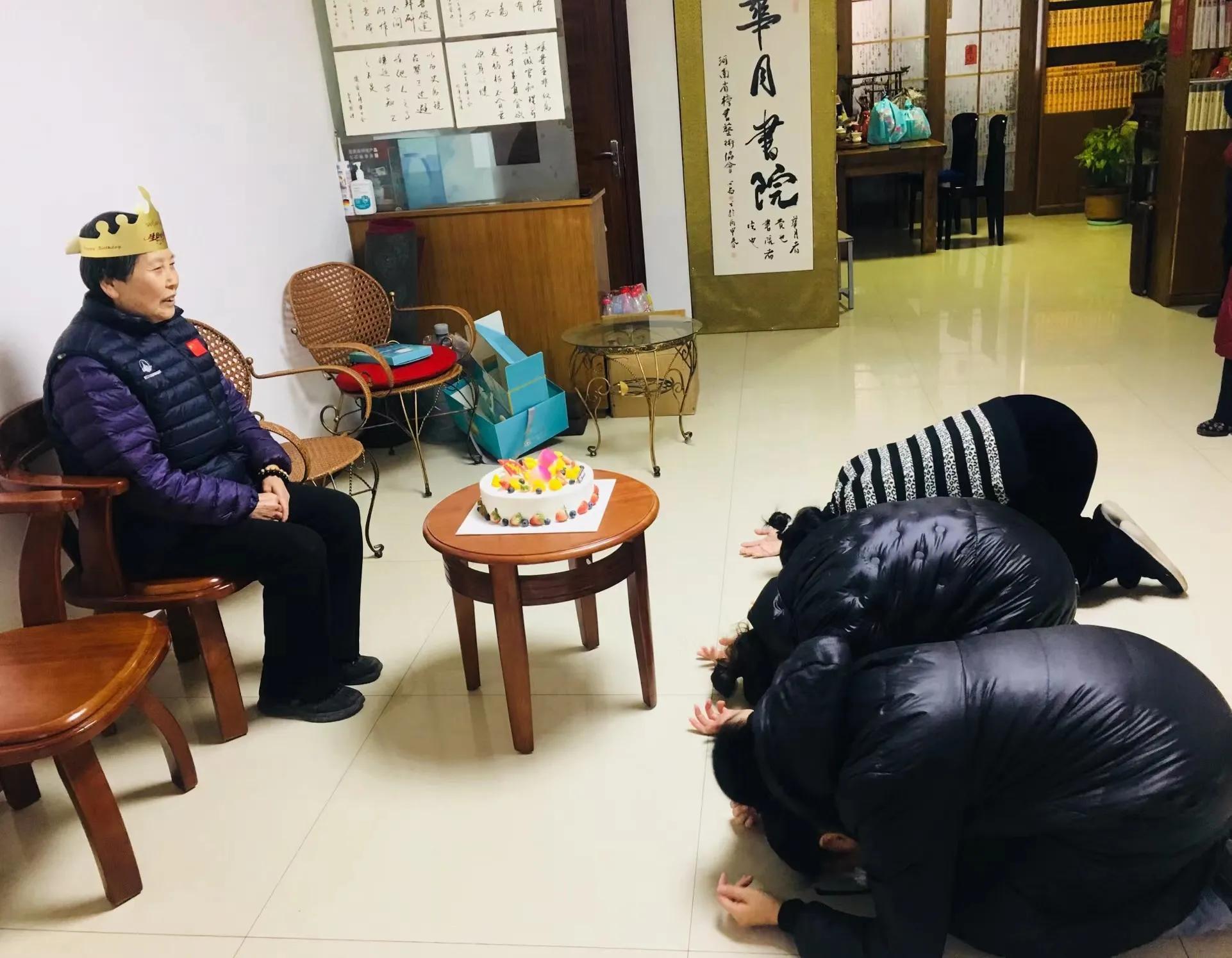 师父对徒弟的爱无以言表(图1)