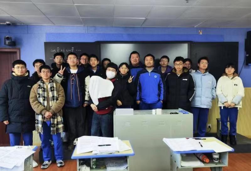 养成学霸班级：团结努力，山村学子的光荣篇章(图3)