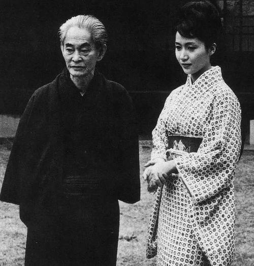 川端康成30则经典语录：一切艺术都无非是人们走向成熟的道路(图4)