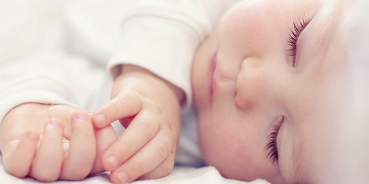 宝宝出生的第一天记录 庆祝刚出生宝宝的话语(图1)