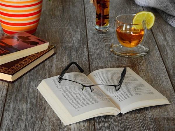 配自拍发朋友圈的简短文字，写得真好，越看越爱(图5)