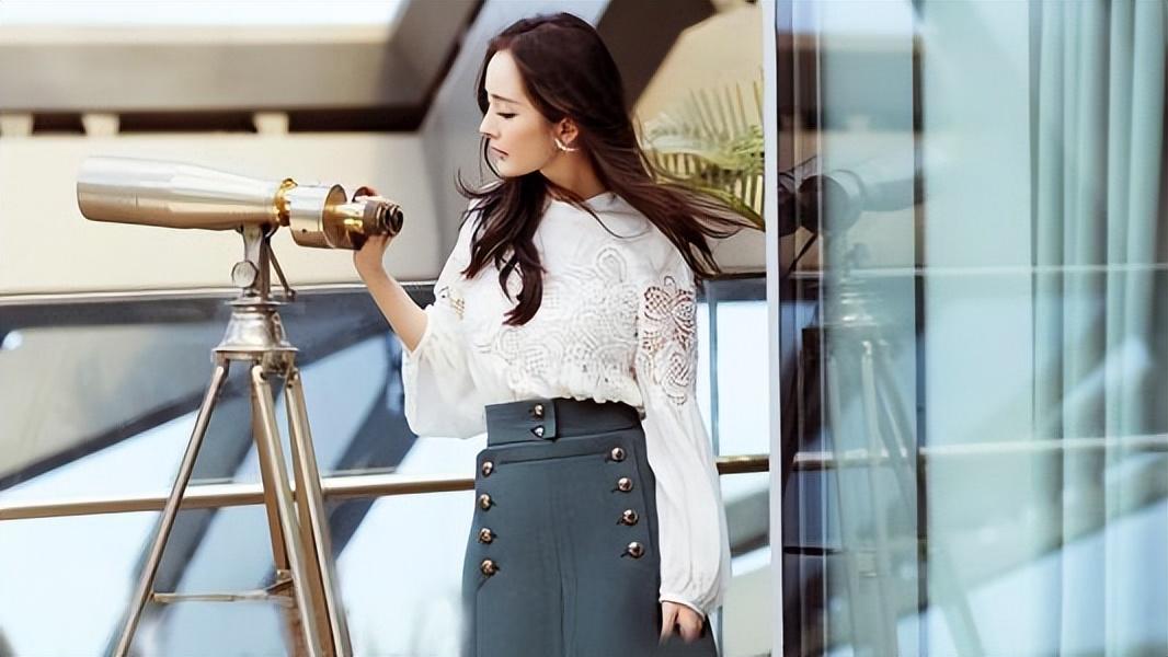 人间清醒杨幂的9句话,迷茫的女人一定要看看,能够帮你打开格局(图14) 人间清醒杨幂的9句话,迷茫的女人一定要看看,能够帮你打开格局(图14)