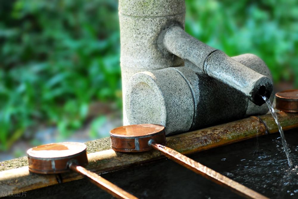 发朋友圈的精美句子（朋友圈干净简短好句子）(图3)