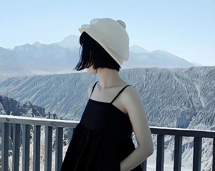 赞美女人有气质的话(图2)