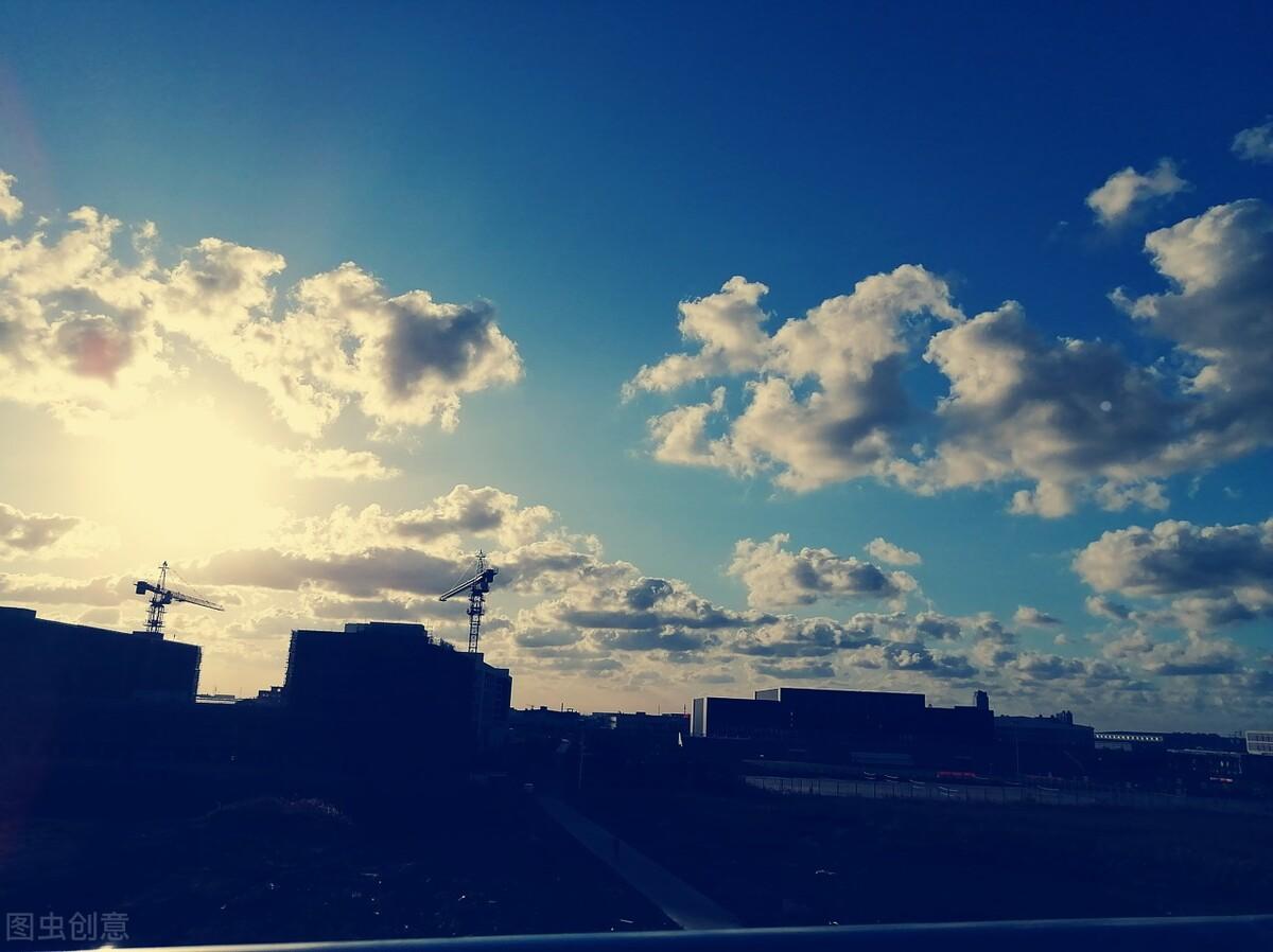 今日份小美好文案｜就在一次次的日升月落里，再爱一次人间吧(图6)