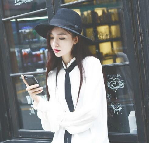 五星红旗的优美句子（描写五星红旗的优美句子简短）(图1)