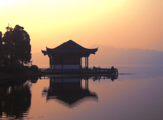 关于奉献的优美句子(关于奉献的优美句子50字)(图1) 关于奉献的优美句子(关于奉献的优美句子50字)(图1)