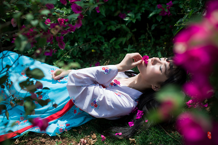 关于搞笑的英语格言(英语名言搞笑)(图1) 关于搞笑的英语格言(英语名言搞笑)(图1)