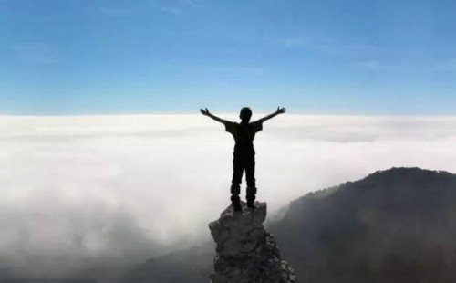 关于幸福来临的格言（努力过后幸福来临的句子）(图1)