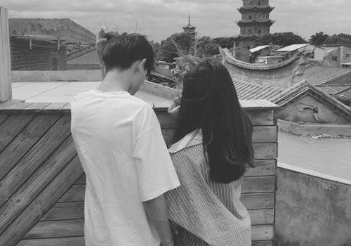 写一句鲁迅的格言（写一句关于鲁迅的名言警句）(图1)