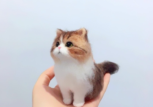 再苦也要笑一笑格言（生活名句再苦也得微笑）(图1)