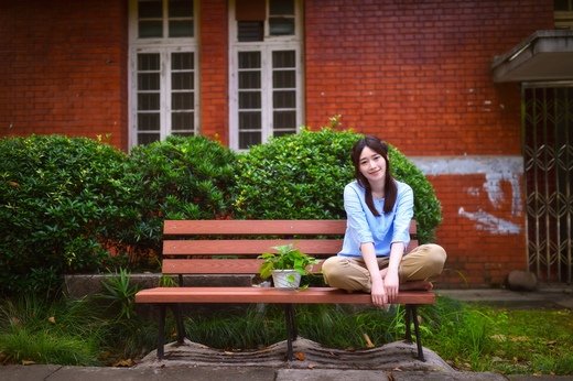 因为热爱的名人名言（因为热爱的名人名言）(图1)