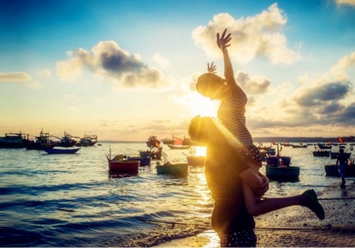 夜景景色的优美句子(描述夜景色优美的句子)(图1) 夜景景色的优美句子(描述夜景色优美的句子)(图1)