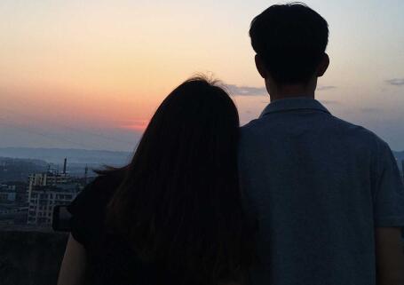 夸赞女人漂亮的短句子(夸赞女人漂亮的短句子英语)(图1) 夸赞女人漂亮的短句子(夸赞女人漂亮的短句子英语)(图1)