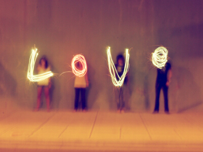 对一个人冷漠无情的说说（做一个冷漠无情的人的说说短句）(图1)