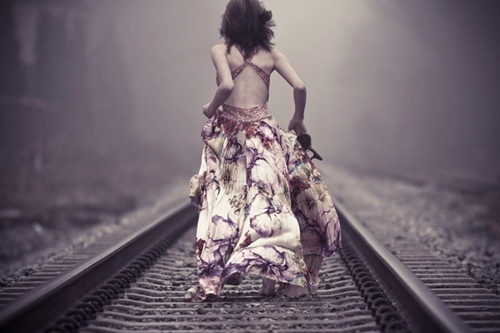 怀念逝去日子的短句(怀念逝去的时光的句子)(图1) 怀念逝去日子的短句(怀念逝去的时光的句子)(图1)