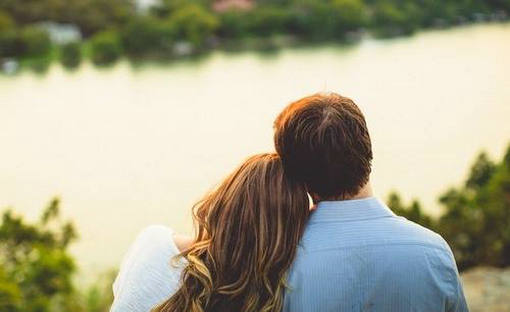 惊奇不已的优美句子（惊奇不已是什么意思是什么）(图1)