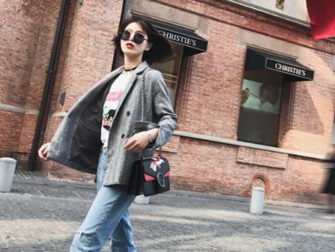 拍大合照的优美句子(拍大合照的优美句子摘抄)(图1) 拍大合照的优美句子(拍大合照的优美句子摘抄)(图1)