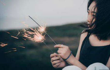 描写扬州的唯美句子(描写扬州的古诗)(图1) 描写扬州的唯美句子(描写扬州的古诗)(图1)