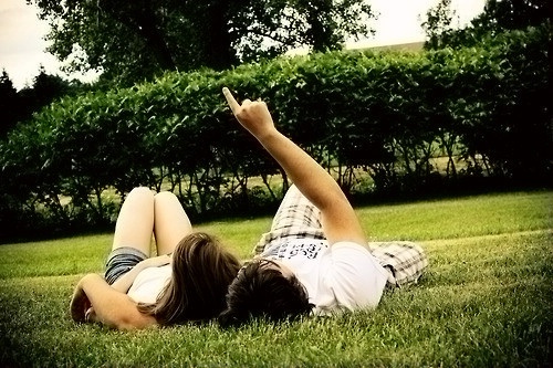 描写葡萄的优美句子（三年级写葡萄的作文200字）(图1)