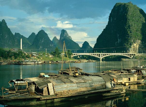 描写珠穆拉玛峰优美句子(描写珠穆朗玛峰的语句)(图1) 描写珠穆拉玛峰优美句子(描写珠穆朗玛峰的语句)(图1)