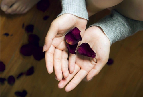 描写雨后风景的优美句子（描写雨后风景的优美句子摘抄大全）(图1)