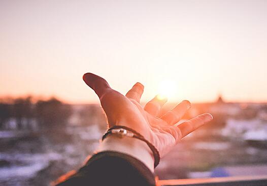 描写雪景景色优美句子（描写雪景的优美句子短句）(图1)