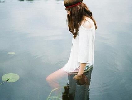 敬礼标准手势说说 敬礼手势有哪些(图1)