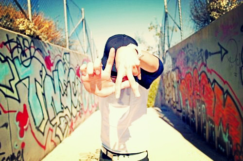 是你让我错过了你的说说 是你错过了我的说说(图1)