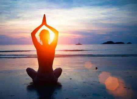 春风拂吟唯美句子 歌曲春风拂柳(图1)