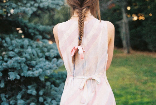 有些人玩玩而已的说说 有些人玩着玩着就疏远你(图1) 有些人玩玩而已的说说 有些人玩着玩着就疏远你(图1)