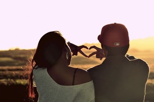 适合发圈的正能量短句 适合发朋友圈正能图片(图1)