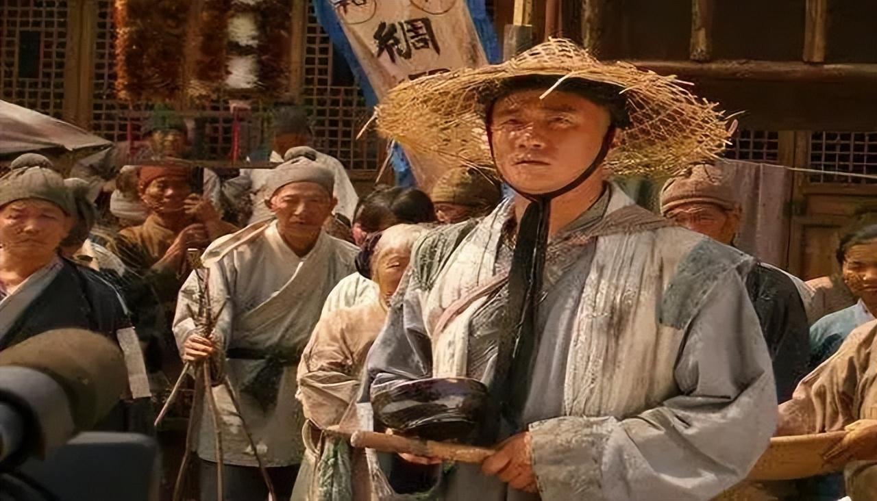 雖說伴君如伴虎，逆著虎毛肯定不行，反之則利大于弊(图3)
