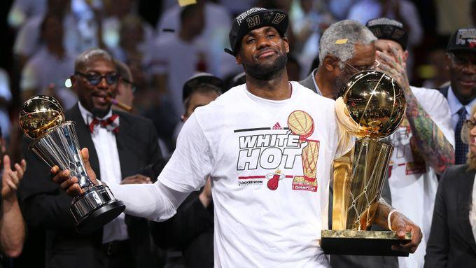 詹姆斯十大经典语录：这个冠军是献给你的(图4)