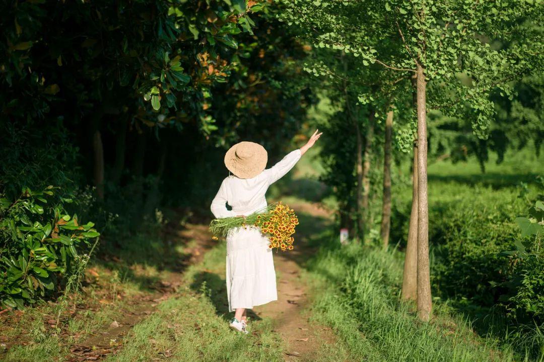 五四：60句名家经典箴言，道尽人性，说透人生(图9)