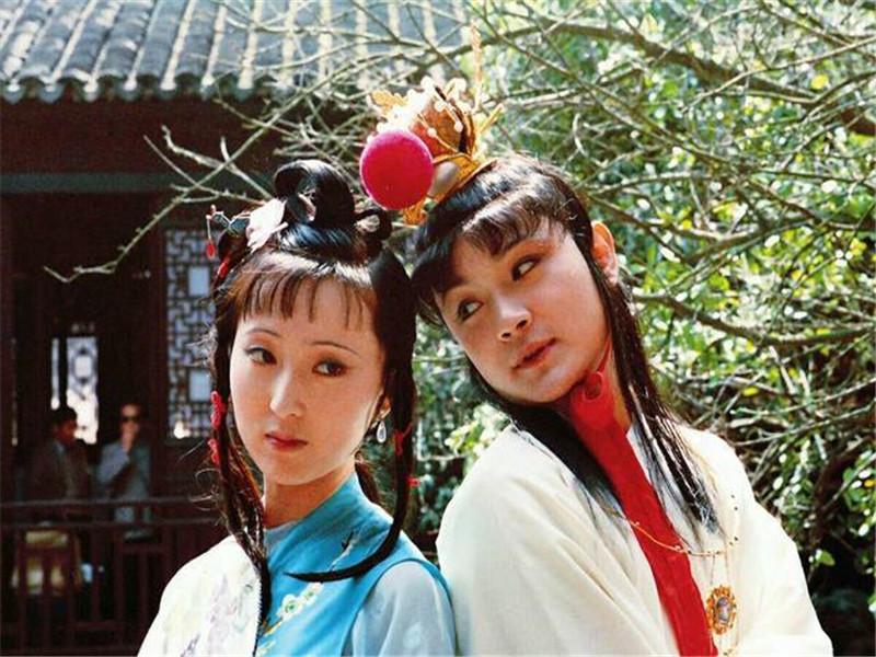 林黛玉和贾宝玉，两人经典对白，其中十二个字被情侣奉为经典(图6)